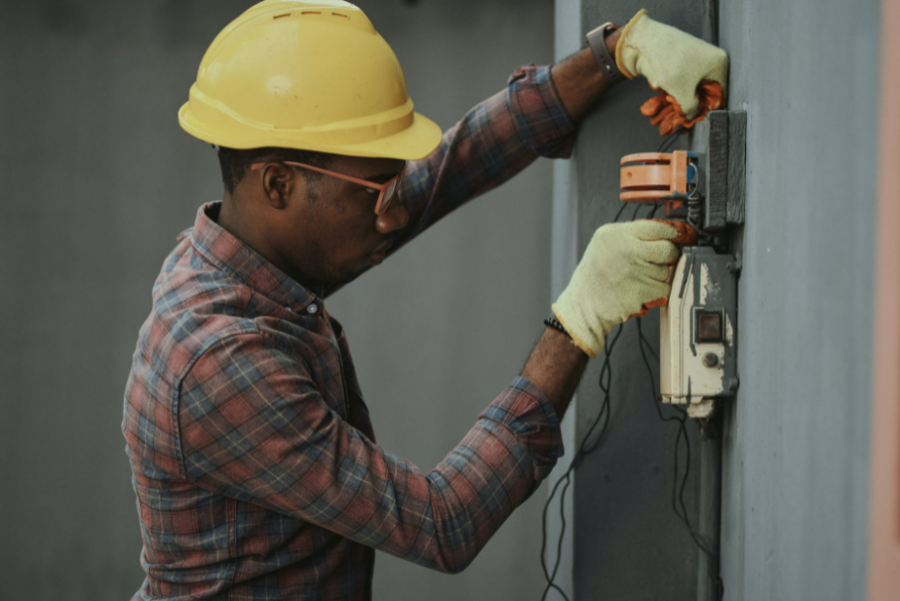 Equipment You Need Before You Can Open Your Electrician Side Business