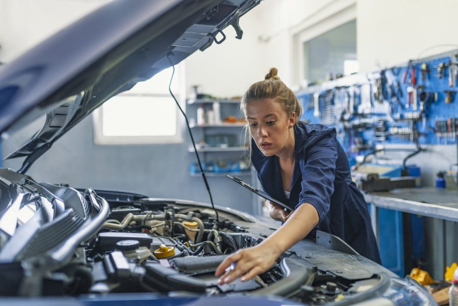 Why You Should Find A Mechanic Who Is Knowledgeable About Your Car's Make and Model