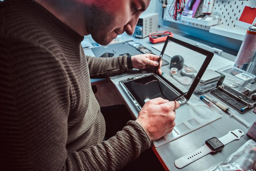 Repair or Replace: Tips For Extending Your Tablet's Lifespan