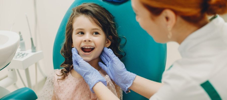 4 Signs Your Child May Need A Tooth Extraction Immediately
